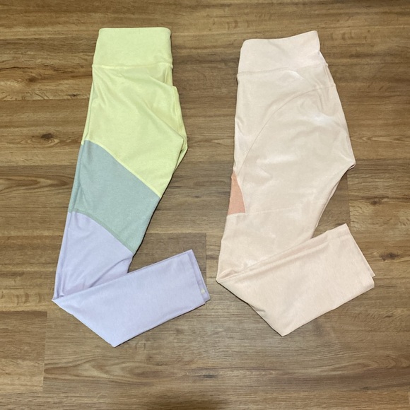 2 PAIR!!!!!!!!!! Outdoor Voices Colorblock leggings Size Small - Picture 7 of 7